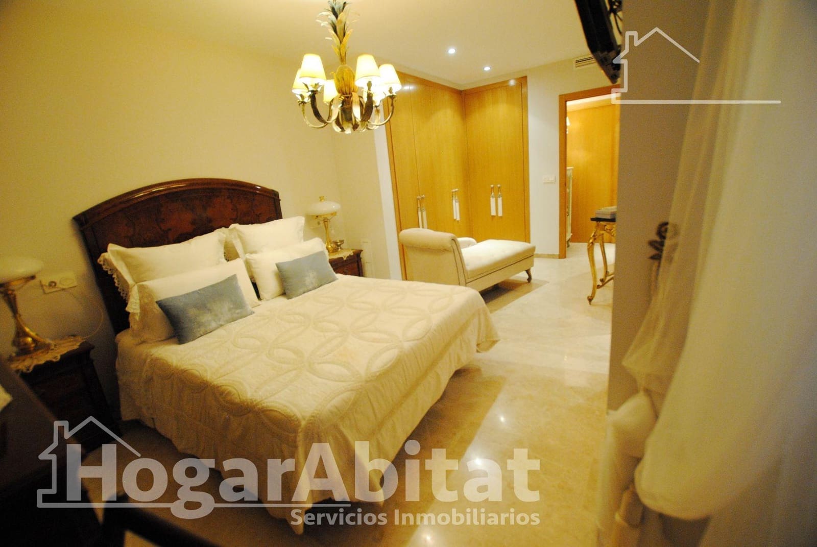 4 soverom Leilighet til salgs i Oliva med garasje - € 250 000 (Ref: 9524352)