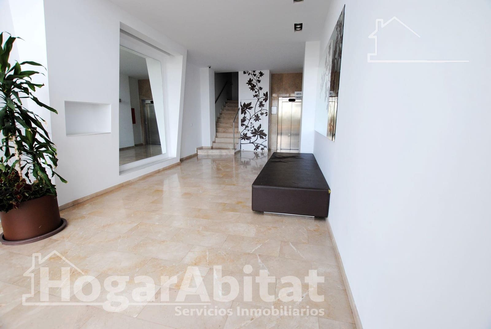 4 soverom Leilighet til salgs i Oliva med garasje - € 250 000 (Ref: 9524352)