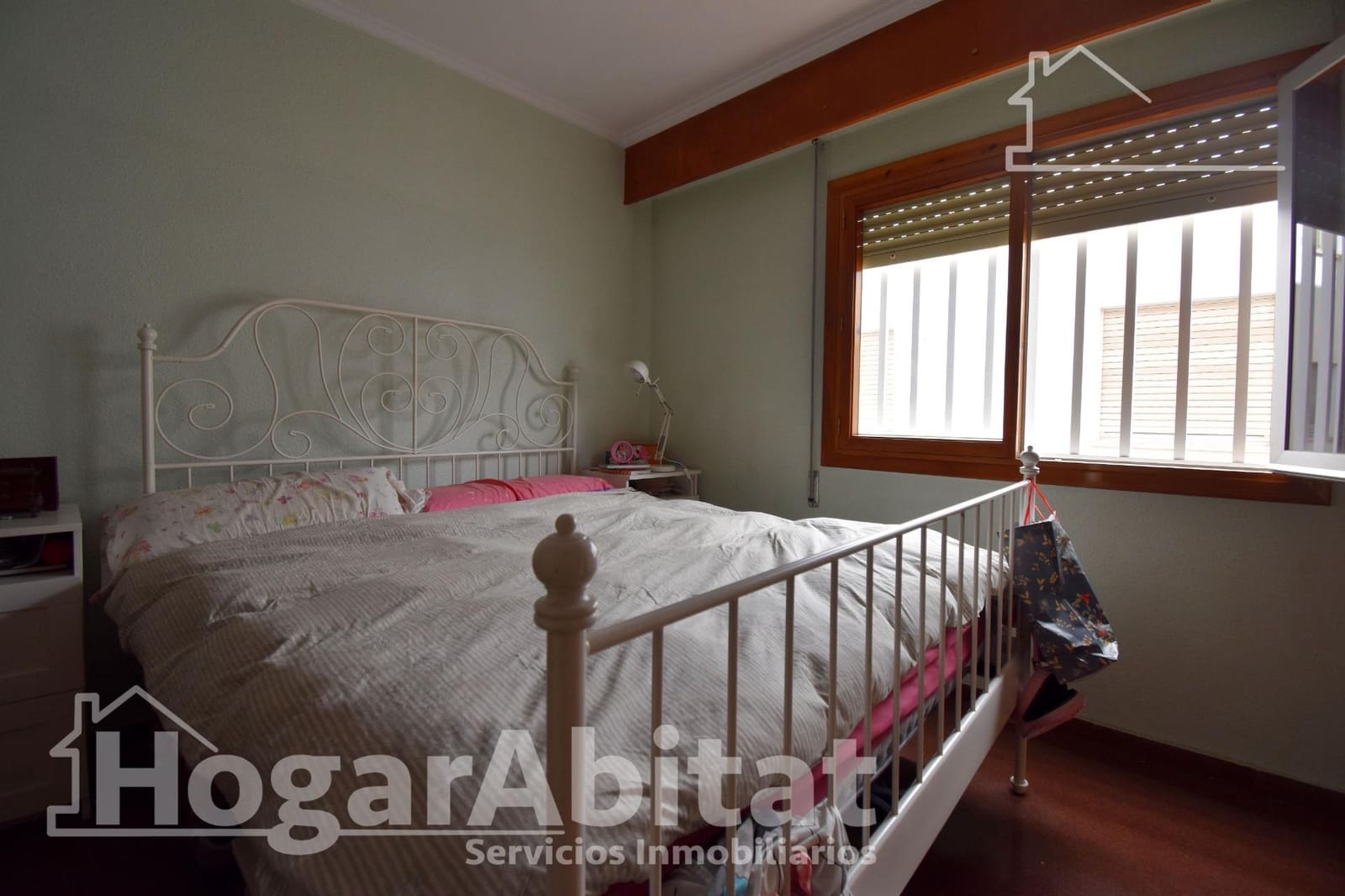 4 bedroom Flat for sale in Oliva - € 135,000 (Ref: 9524356)