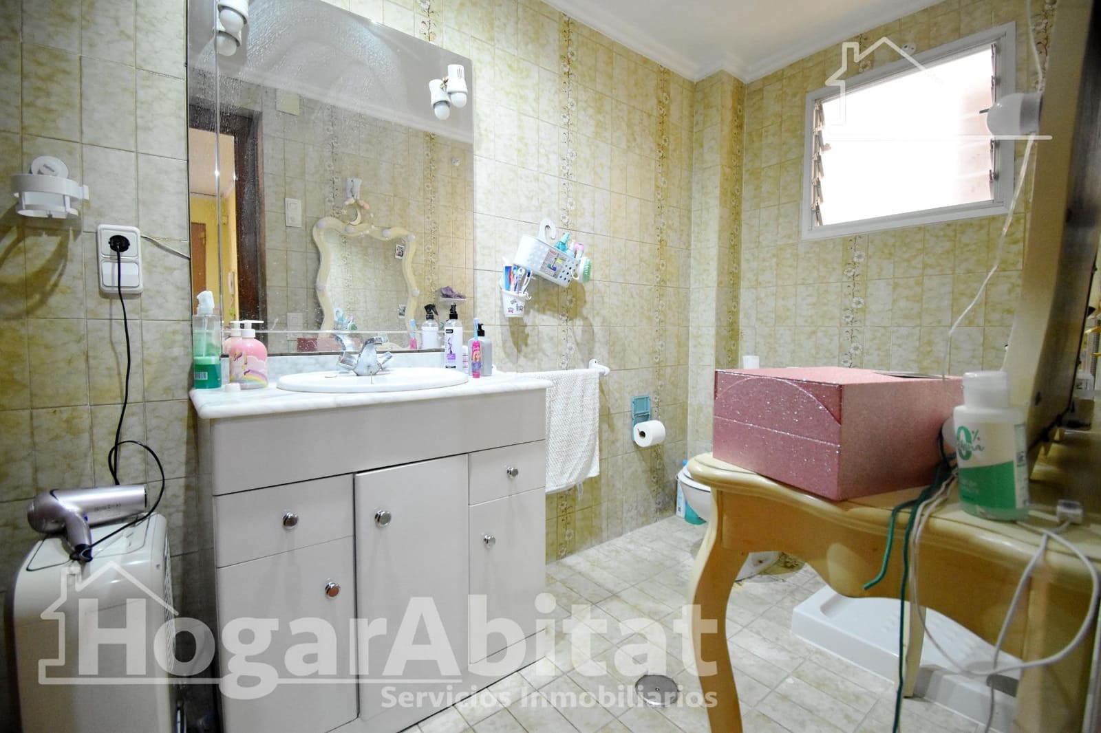 4 bedroom Flat for sale in Oliva - € 135,000 (Ref: 9524356)