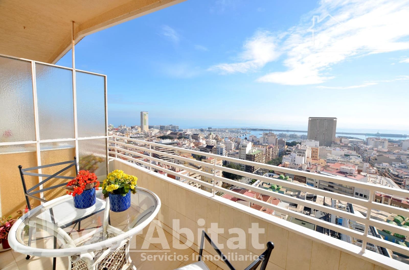 Wohnung zu verkaufen in Alicante / Alacant Stadt - 280.000 € (Ref: 9524361)