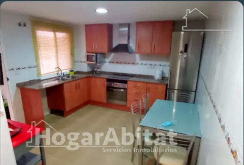 3 bedroom Flat for sale in L'Alcora with garage - € 120,000 (Ref: 9524366)