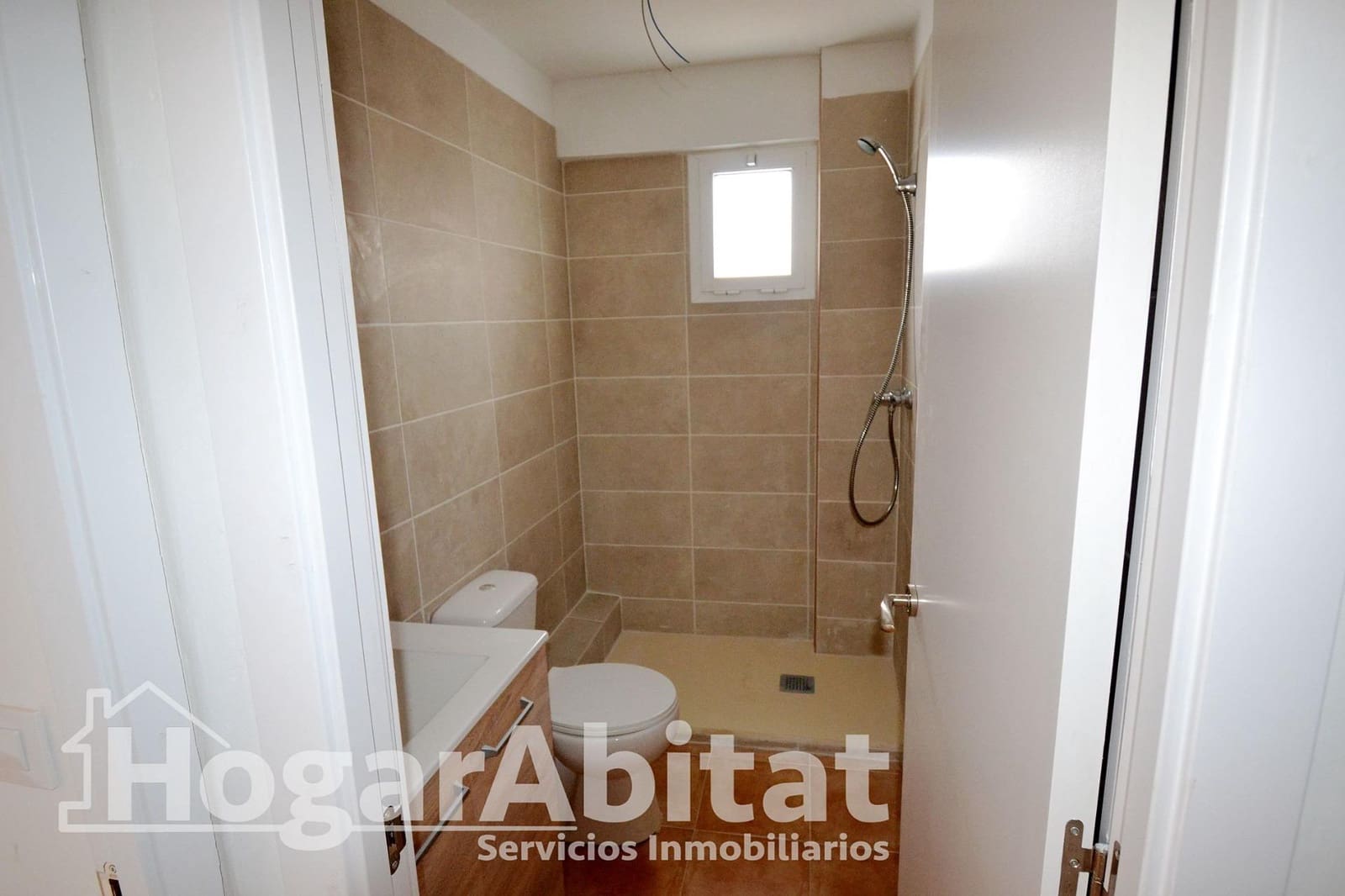 2 soveværelse Penthouse til leje i Catarroja - € 950 (Ref: 9524370)