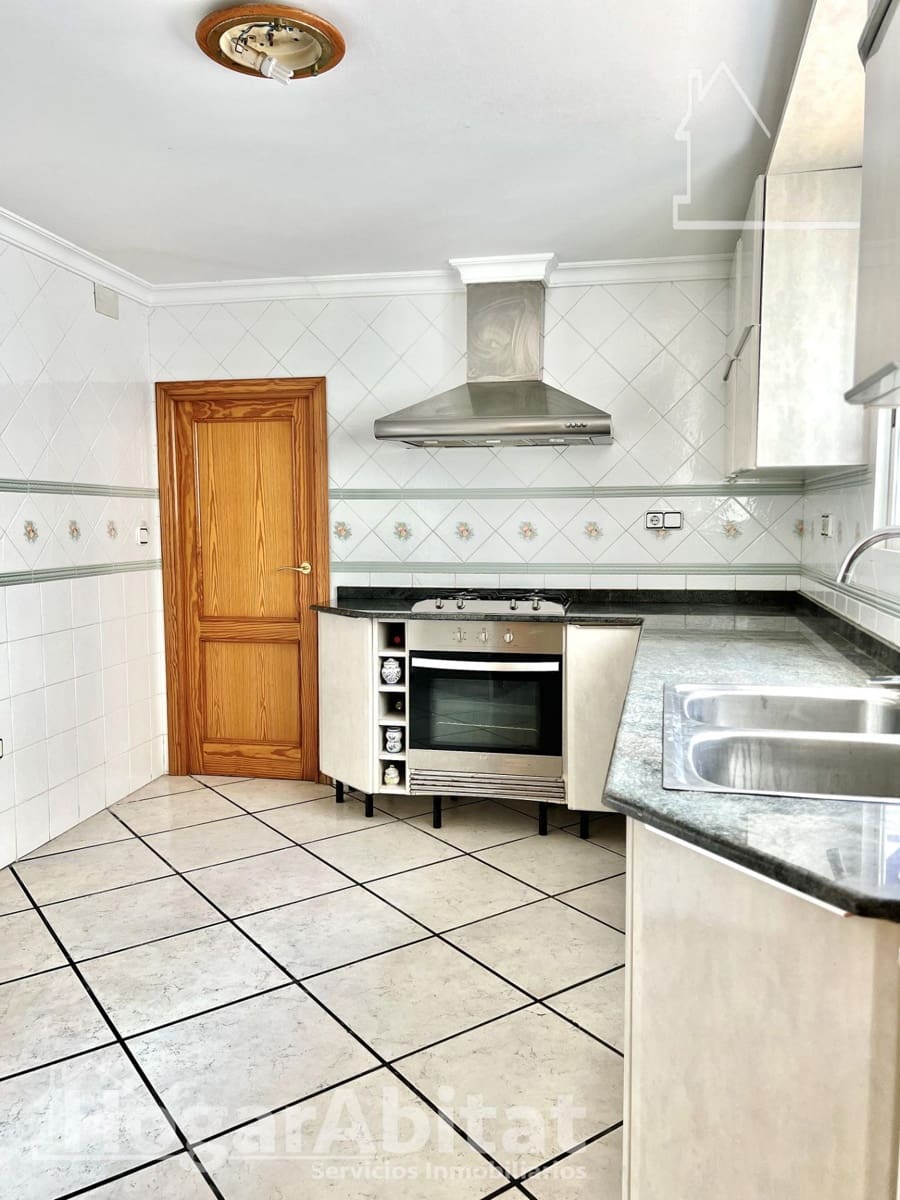 Casa de 6 habitaciones en Villalonga en venta - 299.000 € (Ref: 9524377)