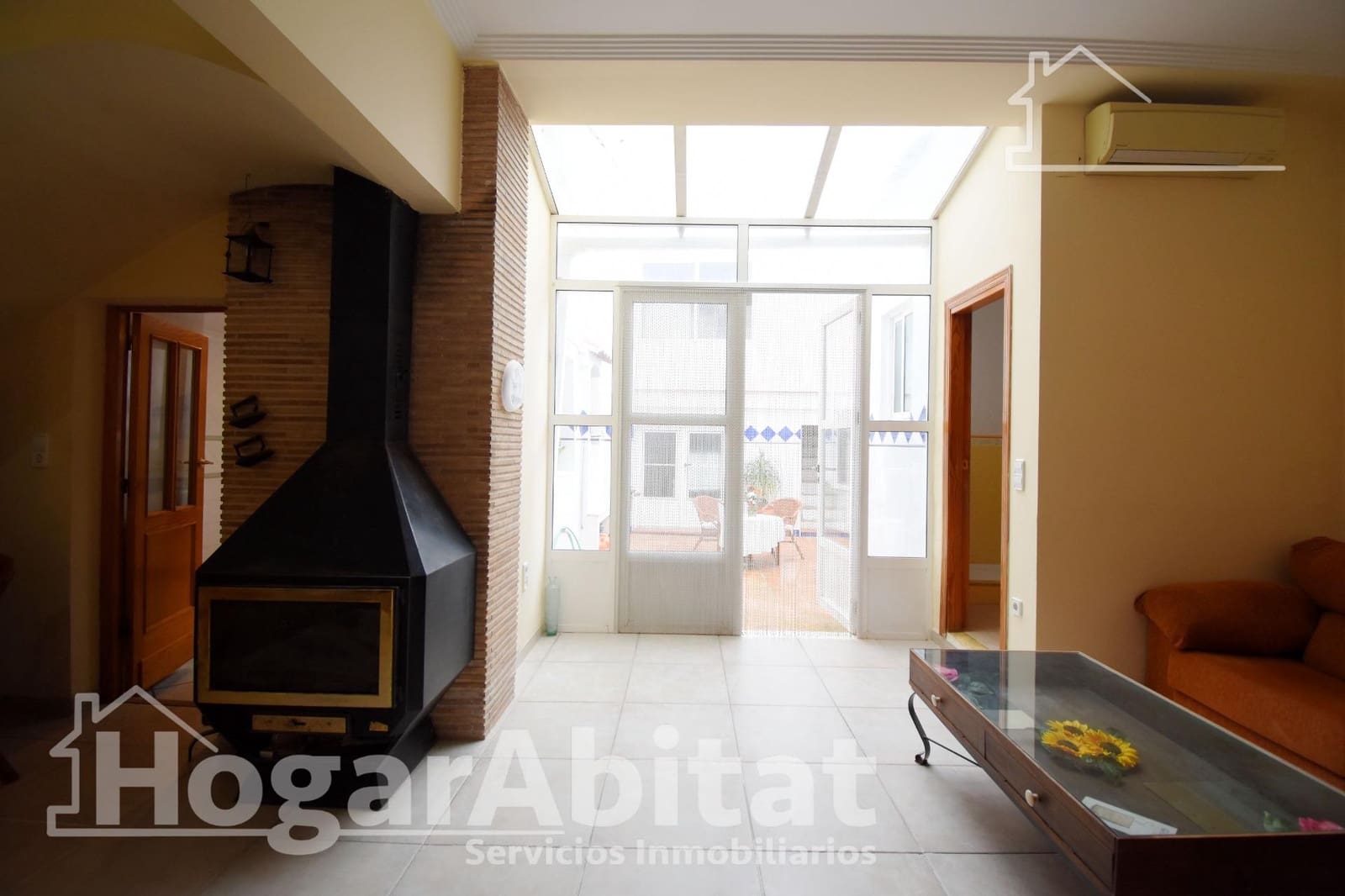 6 bedroom Townhouse for sale in Villalonga - € 299,000 (Ref: 9524377)