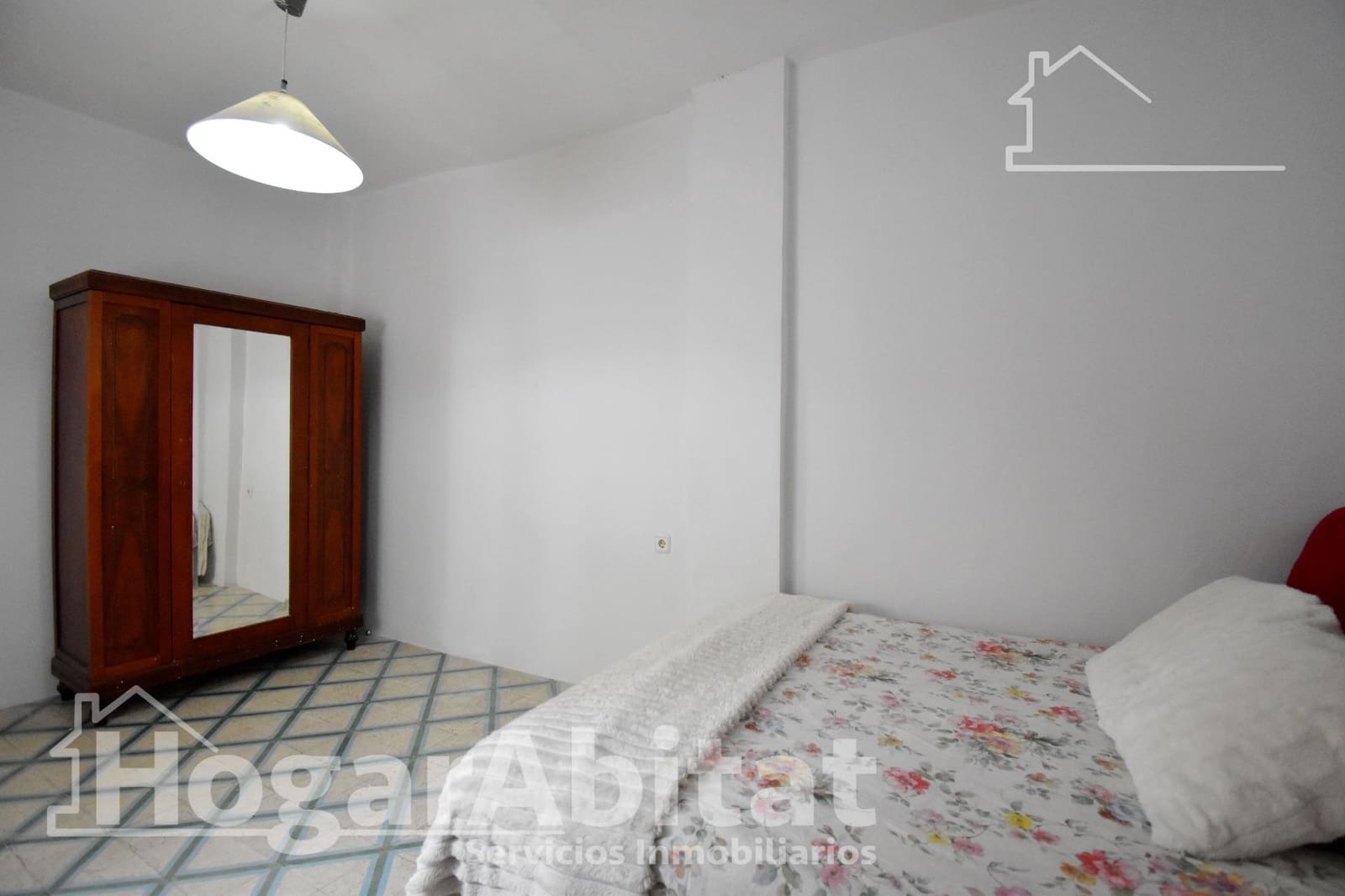 6 bedroom Townhouse for sale in Villalonga - € 299,000 (Ref: 9524377)