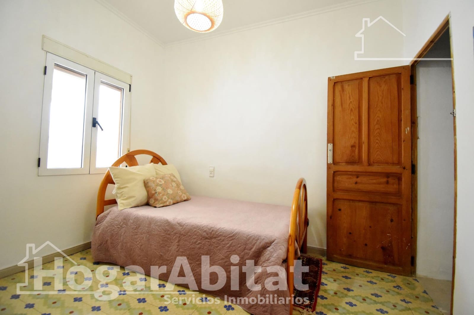 6 bedroom Townhouse for sale in Villalonga - € 299,000 (Ref: 9524377)