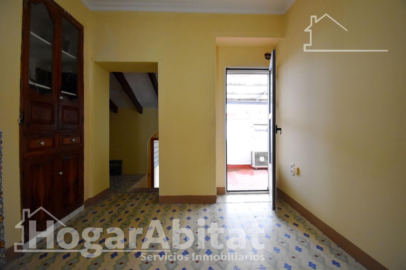 6 bedroom Townhouse for sale in Villalonga - € 299,000 (Ref: 9524377)