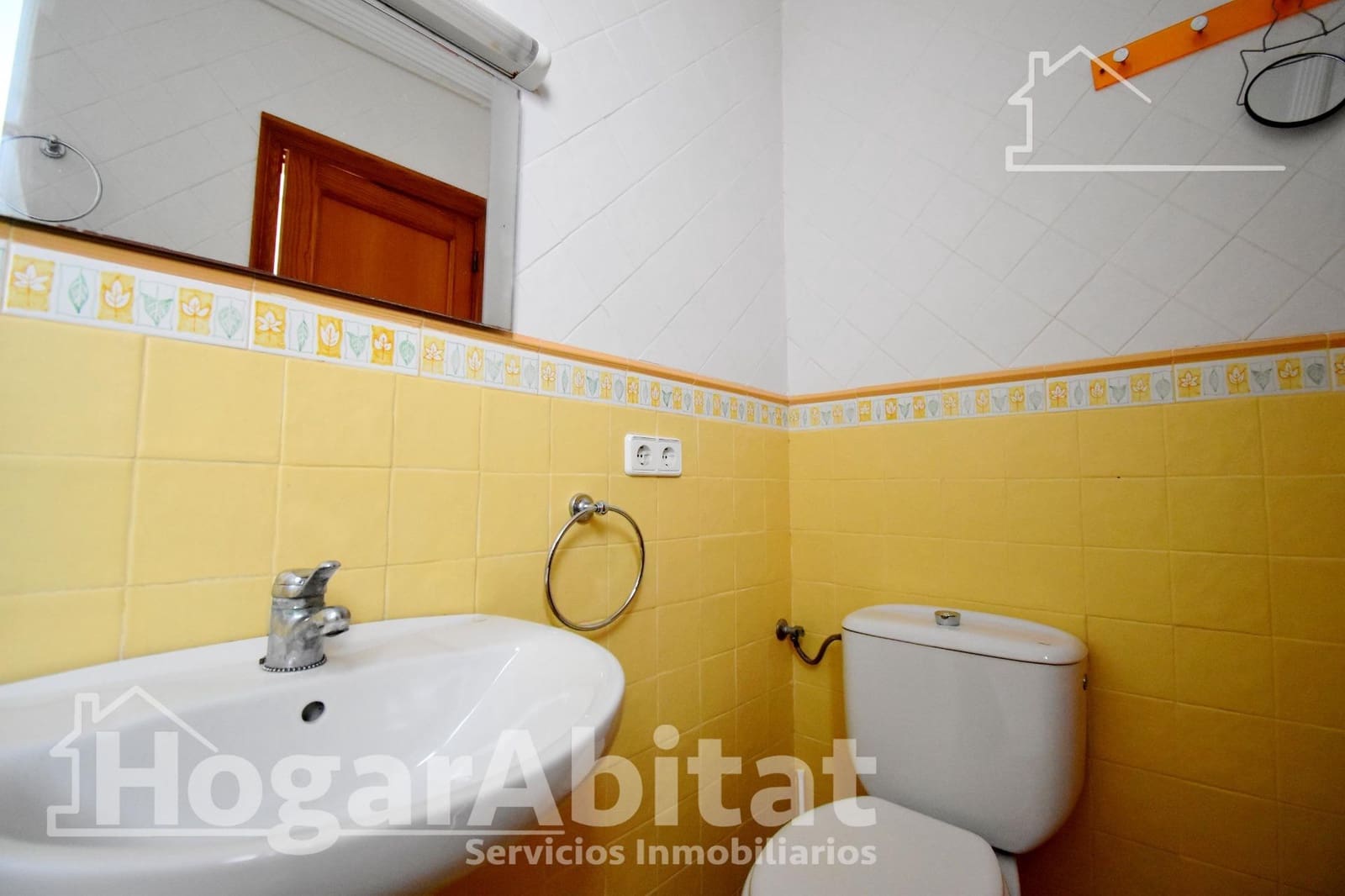 6 bedroom Townhouse for sale in Villalonga - € 299,000 (Ref: 9524377)