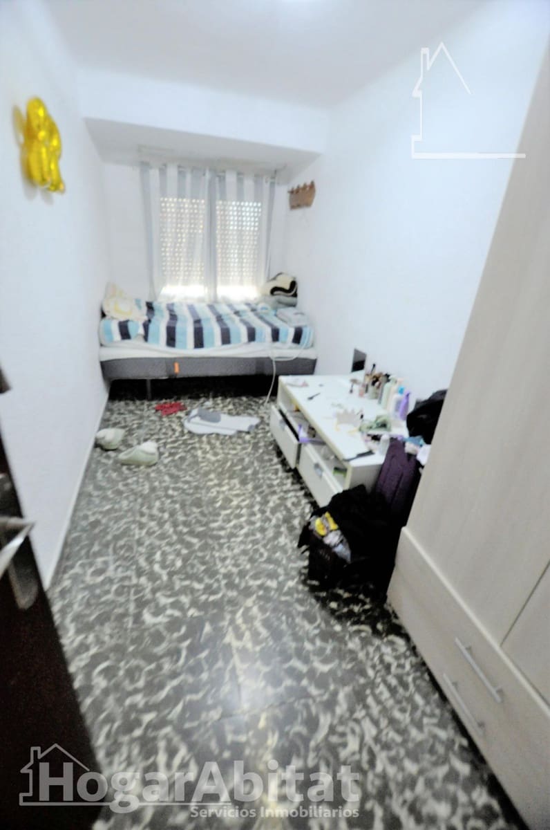 3 bedroom Flat for sale in Xirivella - € 105,000 (Ref: 9527750)