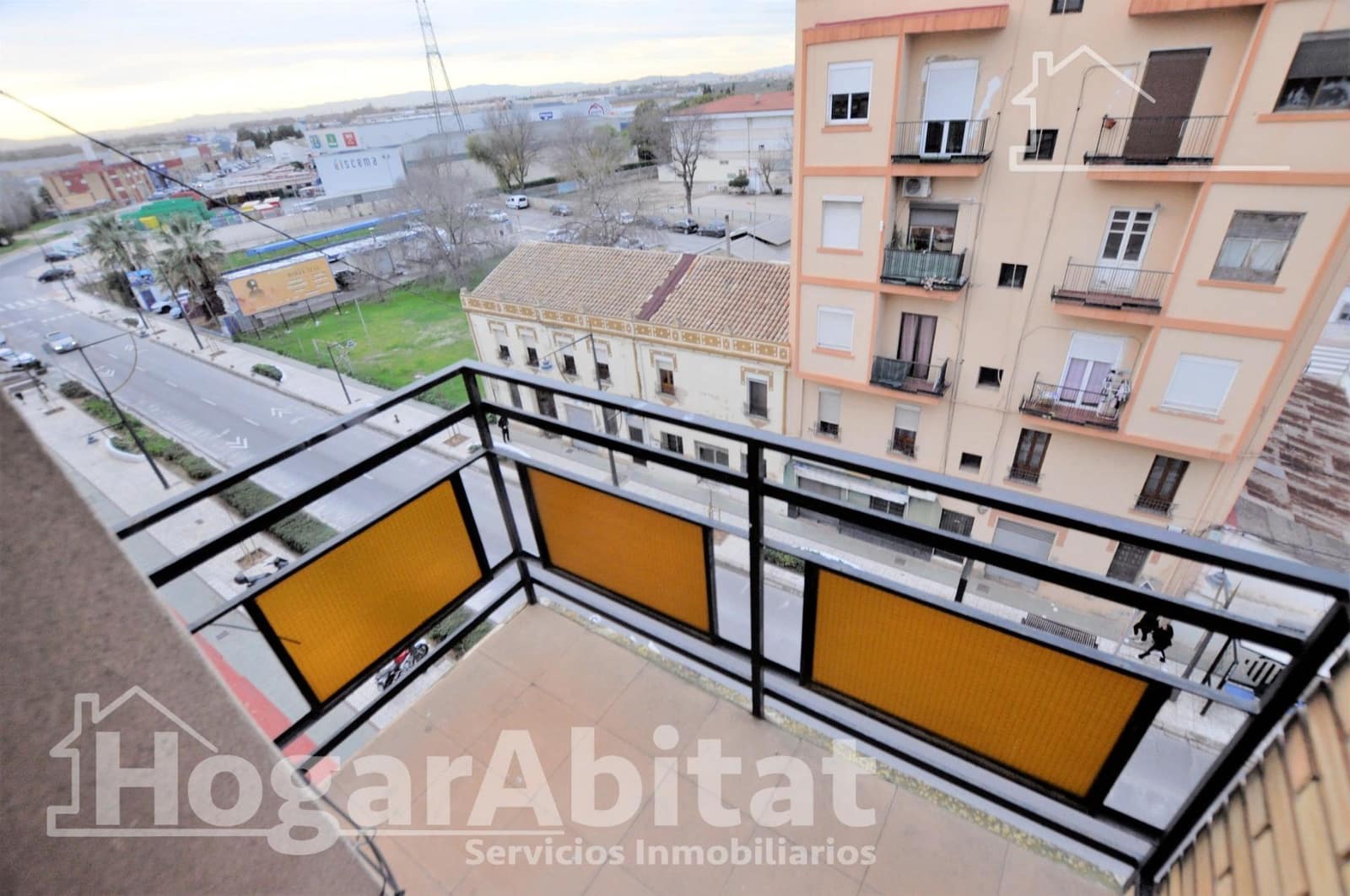3 bedroom Flat for sale in Xirivella - € 105,000 (Ref: 9527750)
