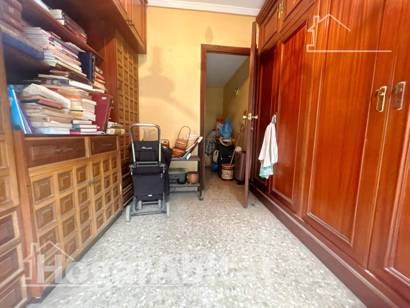 4 slaapkamer Flat te koop in Valencia stad - € 450.000 (Ref: 9527753)