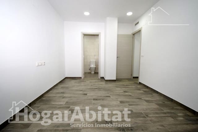 4 bedroom Flat for sale in Paiporta with garage - € 235,000 (Ref: 9527754)
