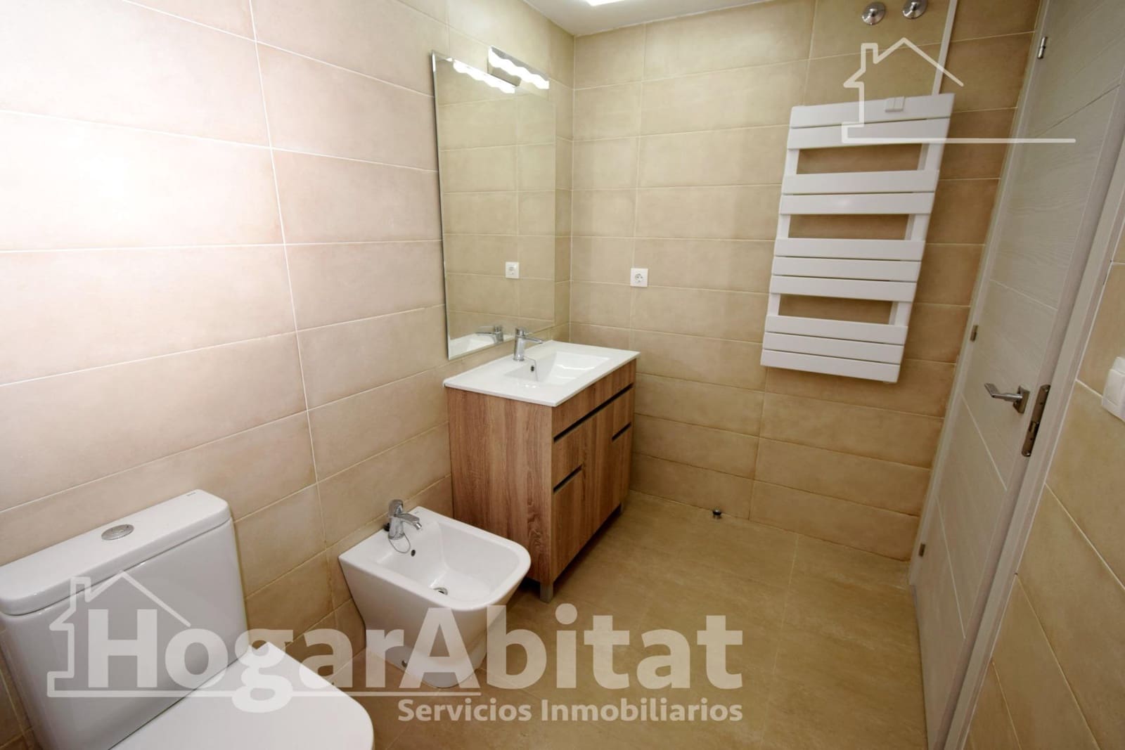 4 bedroom Flat for sale in Paiporta with garage - € 235,000 (Ref: 9527754)