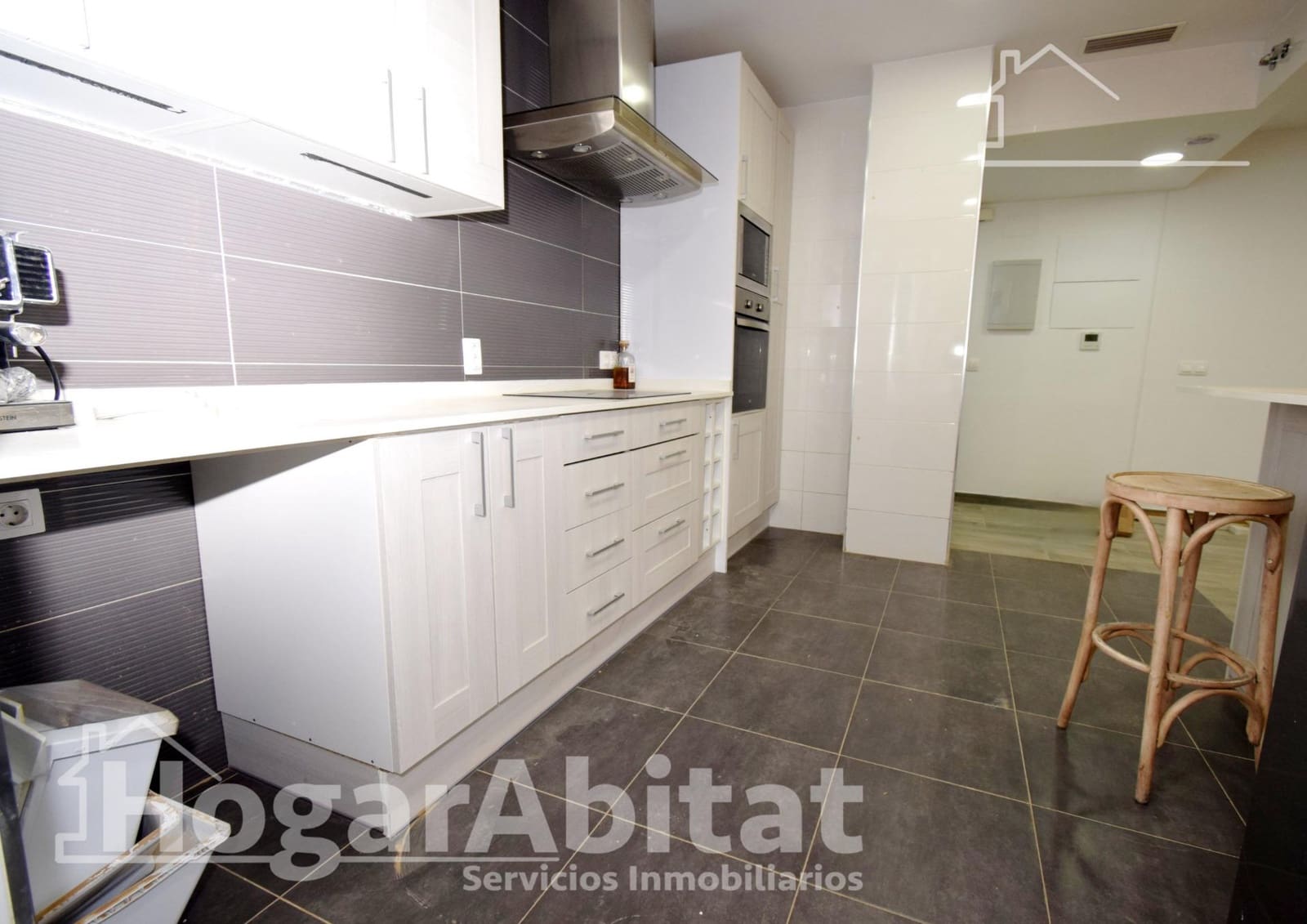 4 bedroom Flat for sale in Paiporta with garage - € 235,000 (Ref: 9527754)