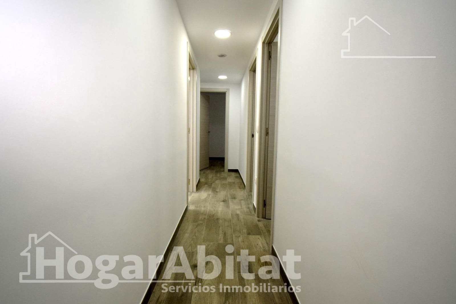 4 bedroom Flat for sale in Paiporta with garage - € 235,000 (Ref: 9527754)