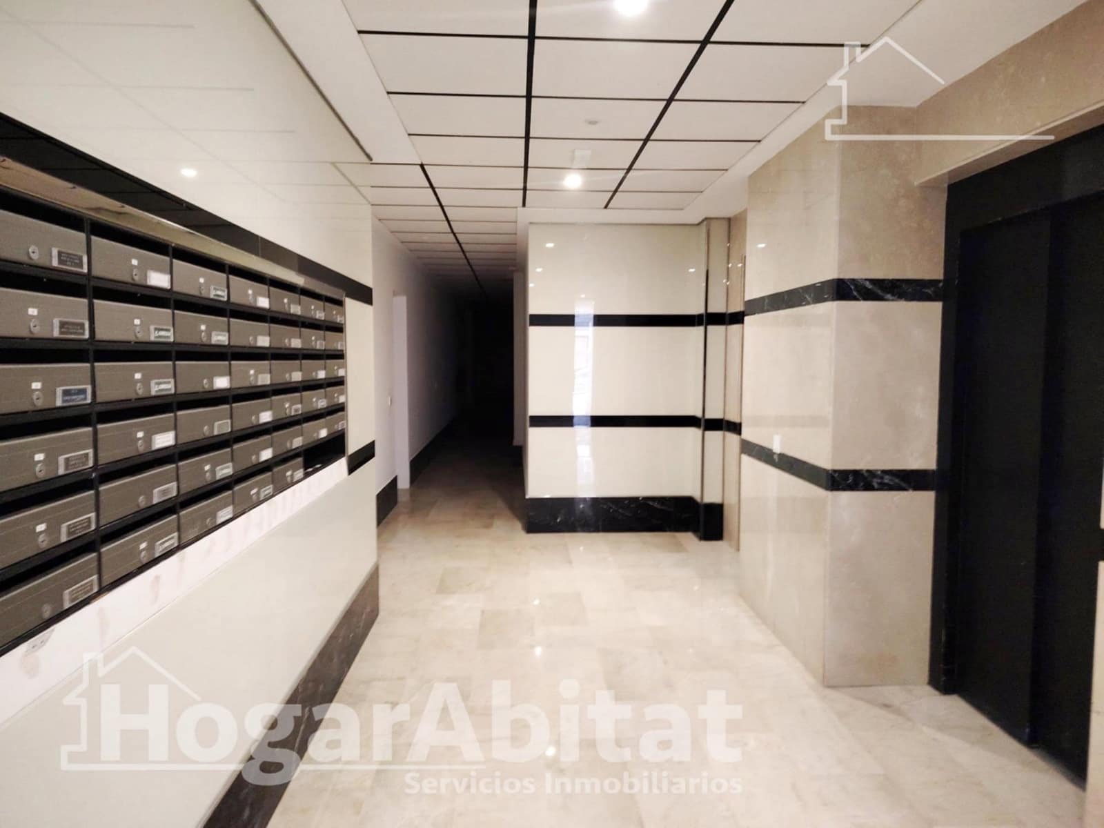 4 bedroom Flat for sale in Paiporta with garage - € 235,000 (Ref: 9527754)