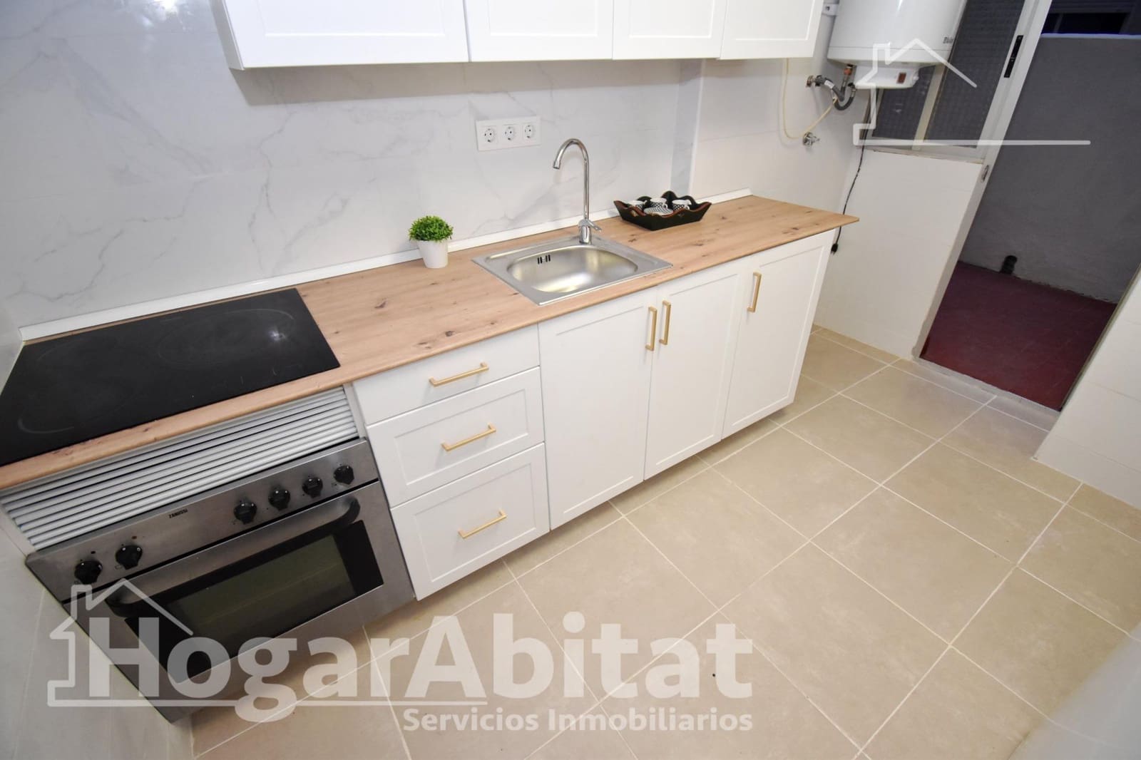 4 slaapkamer Flat te koop in Castello de la Plana - € 161.300 (Ref: 9527756)