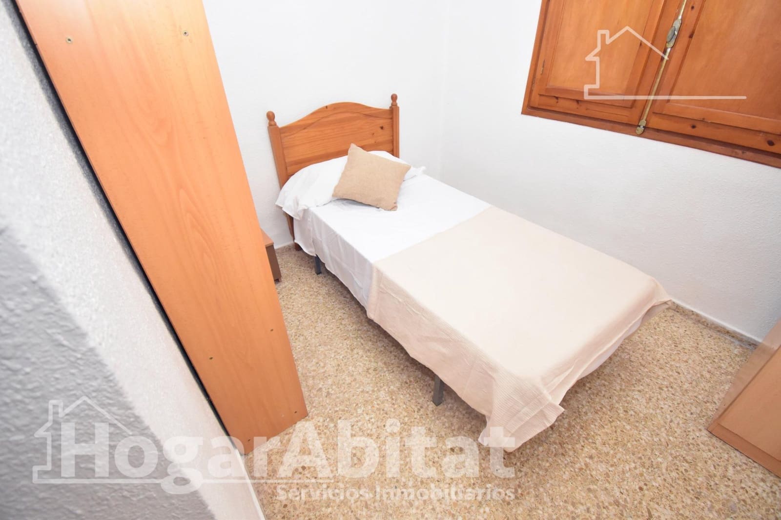 4 slaapkamer Flat te koop in Castello de la Plana - € 161.300 (Ref: 9527756)