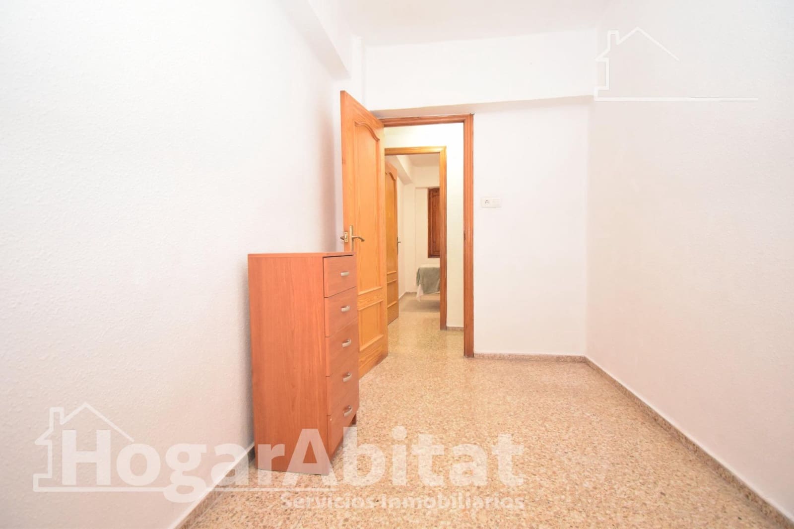 4 slaapkamer Flat te koop in Castello de la Plana - € 161.300 (Ref: 9527756)