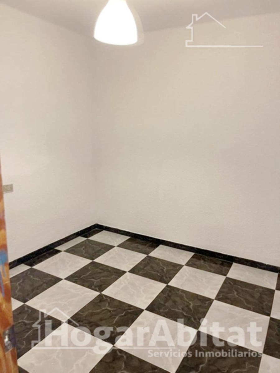 3 soveværelse Lejlighed til salg i Castello de la Plana - € 95.000 (Ref: 9527760)