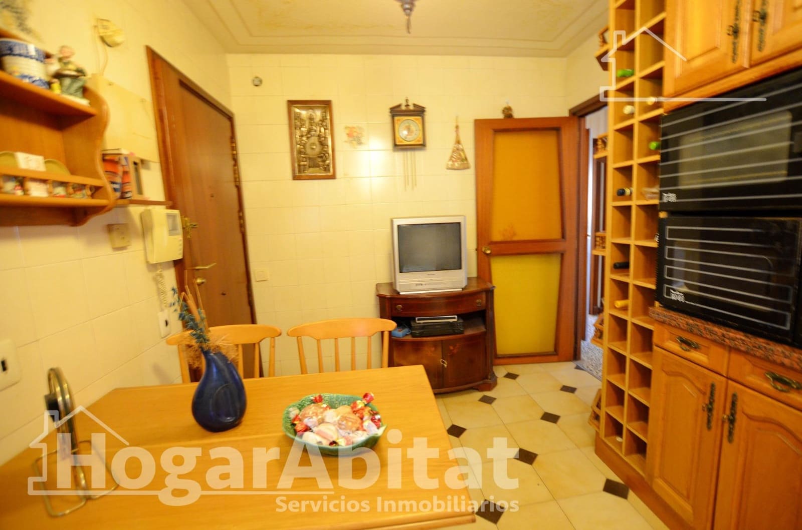 6 bedroom Flat for sale in Alicante / Alacant city - € 550,000 (Ref: 9527763)