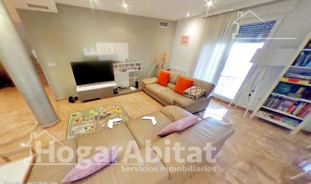 4 bedroom Flat for sale in Vila-real with garage - € 281,000 (Ref: 9527765)