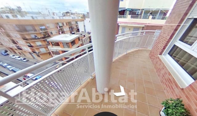 4 bedroom Flat for sale in Vila-real with garage - € 281,000 (Ref: 9527765)