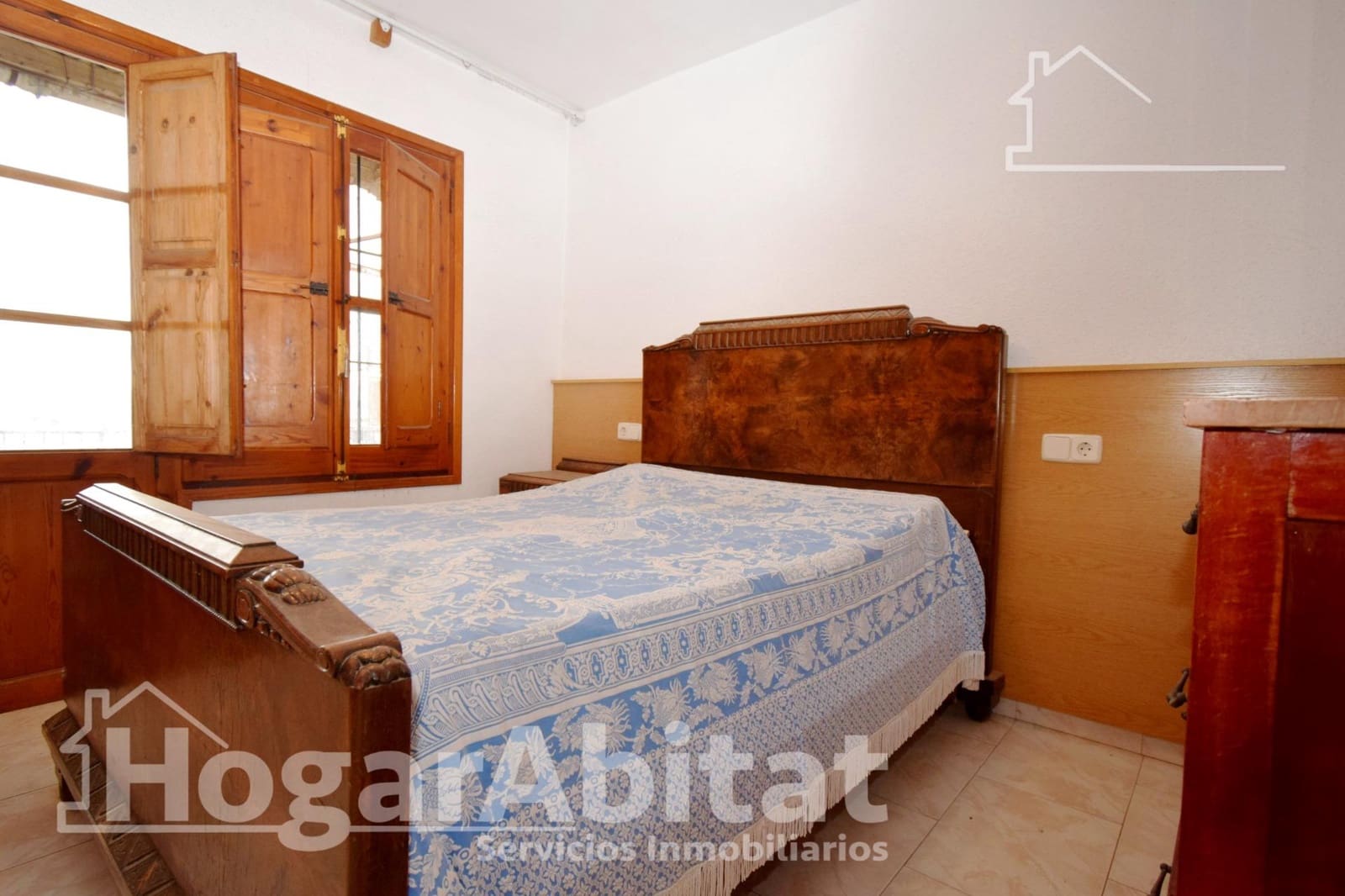 5 soveværelse Byhus til salg i Montserrat med garage - € 250.000 (Ref: 9527768)