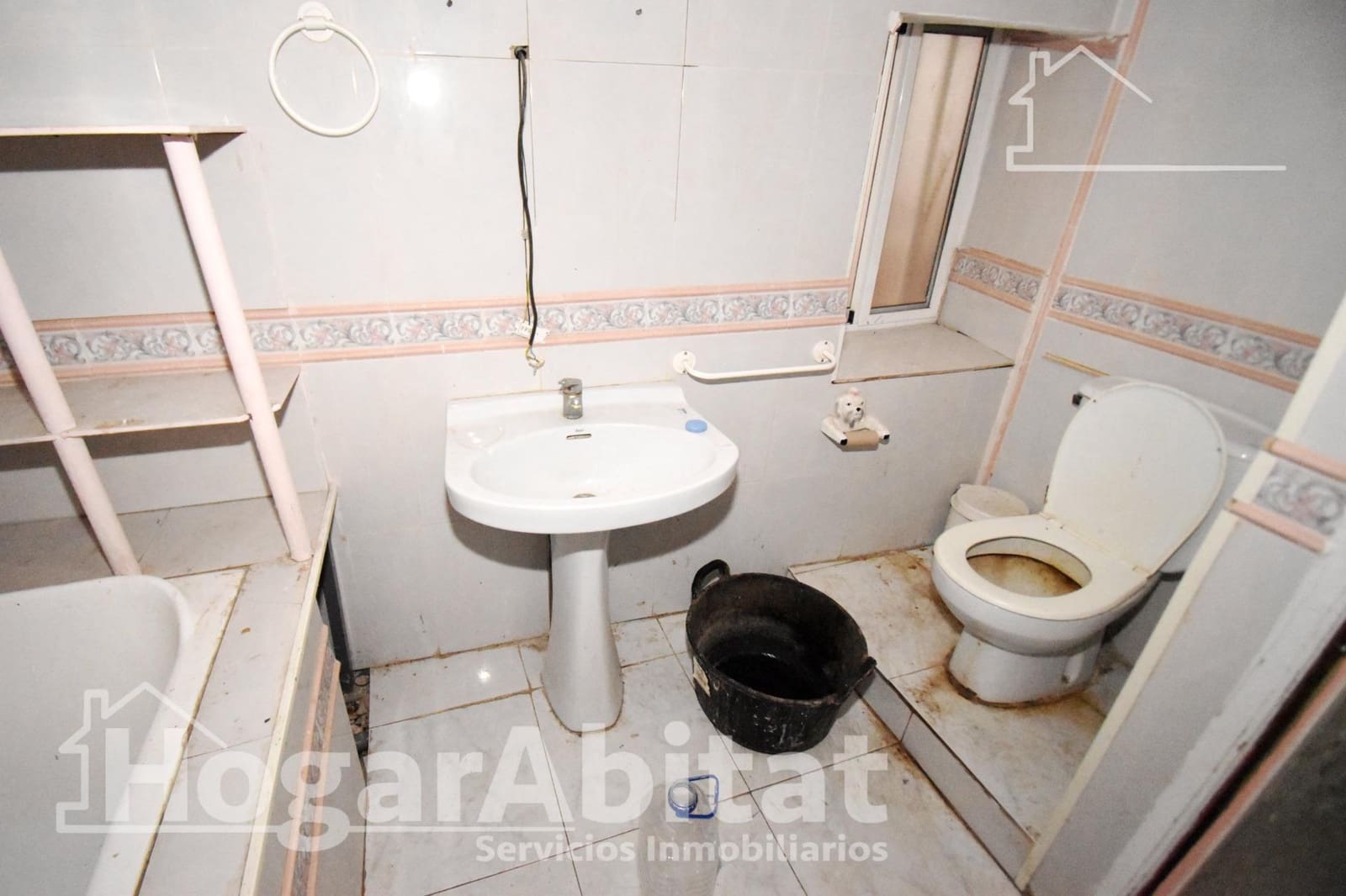 5 soveværelse Byhus til salg i Onda - € 75.000 (Ref: 9527769)