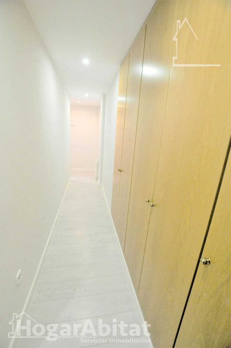 4 bedroom Flat for sale in Valencia city - € 380,000 (Ref: 9530627)