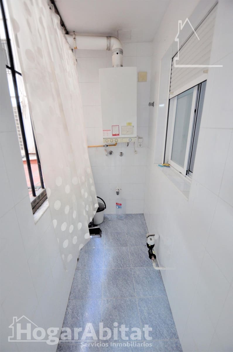 4 bedroom Flat for sale in Valencia city - € 380,000 (Ref: 9530627)