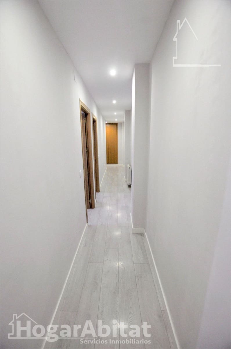 4 bedroom Flat for sale in Valencia city - € 380,000 (Ref: 9530627)