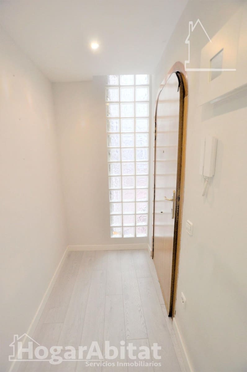 4 bedroom Flat for sale in Valencia city - € 380,000 (Ref: 9530627)