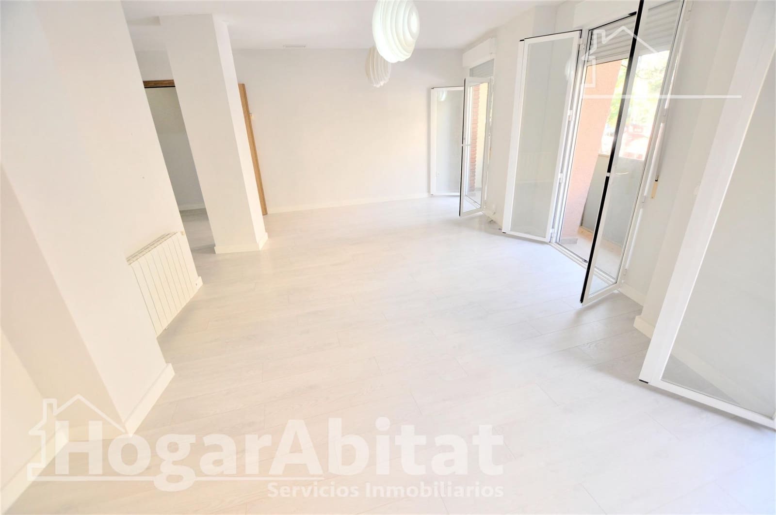 4 bedroom Flat for sale in Valencia city - € 380,000 (Ref: 9530627)