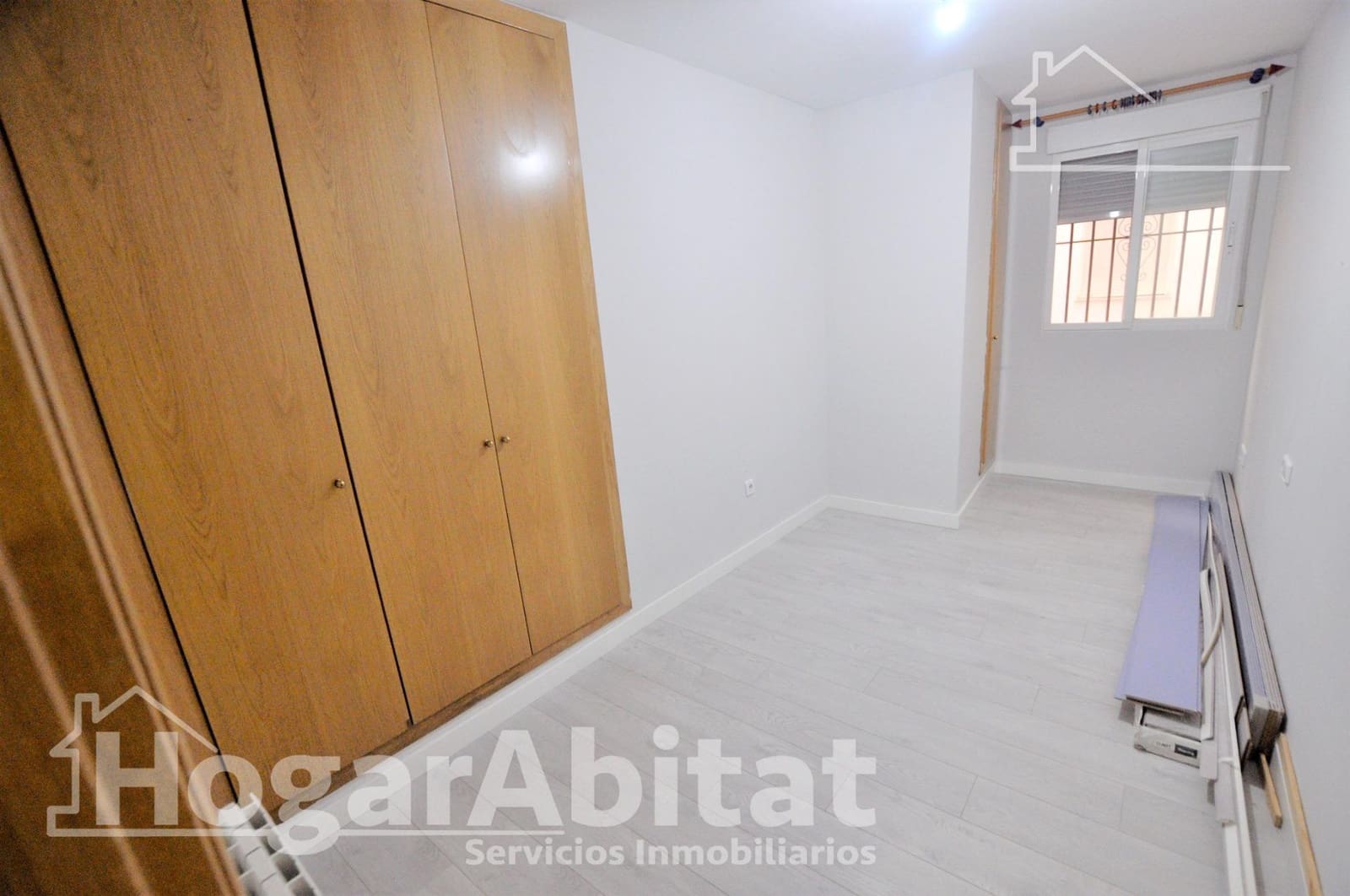 4 bedroom Flat for sale in Valencia city - € 380,000 (Ref: 9530627)