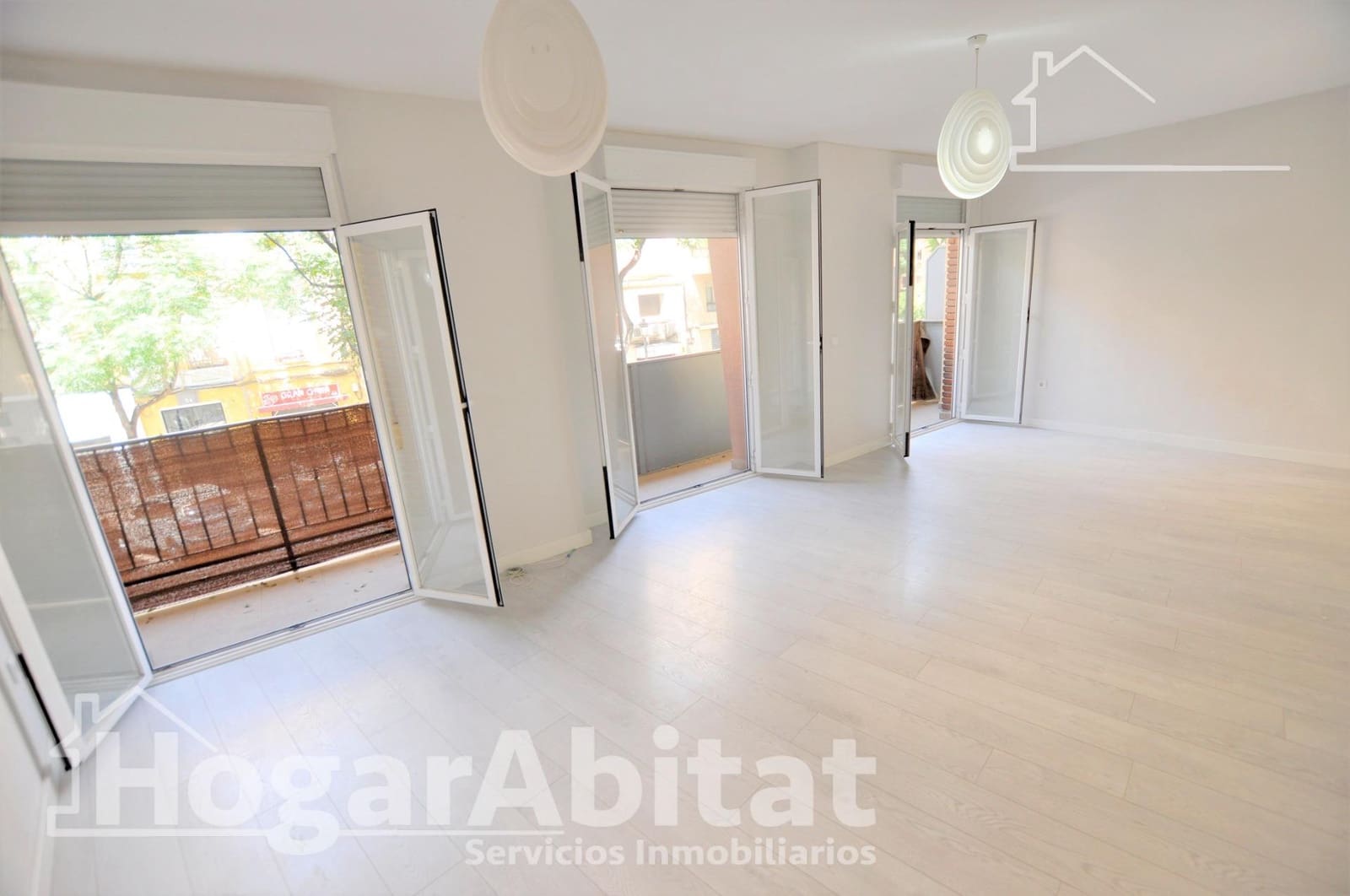 4 bedroom Flat for sale in Valencia city - € 380,000 (Ref: 9530627)