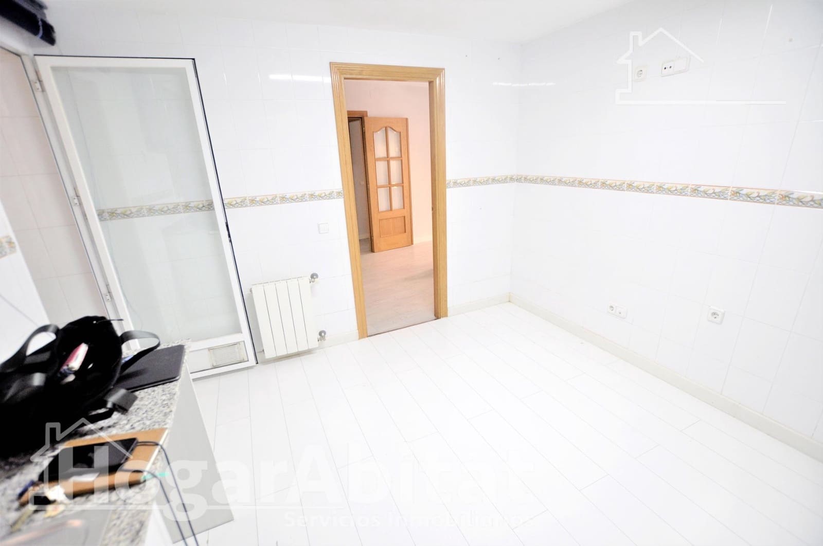 4 bedroom Flat for sale in Valencia city - € 380,000 (Ref: 9530627)