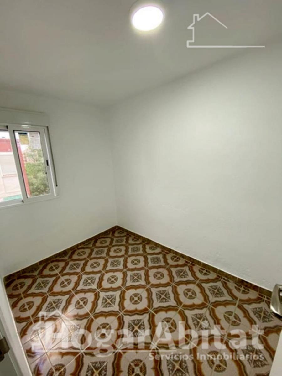 Piso de 3 habitaciones en Castelló de la Plana en venta - 80.000 € (Ref: 9530628)