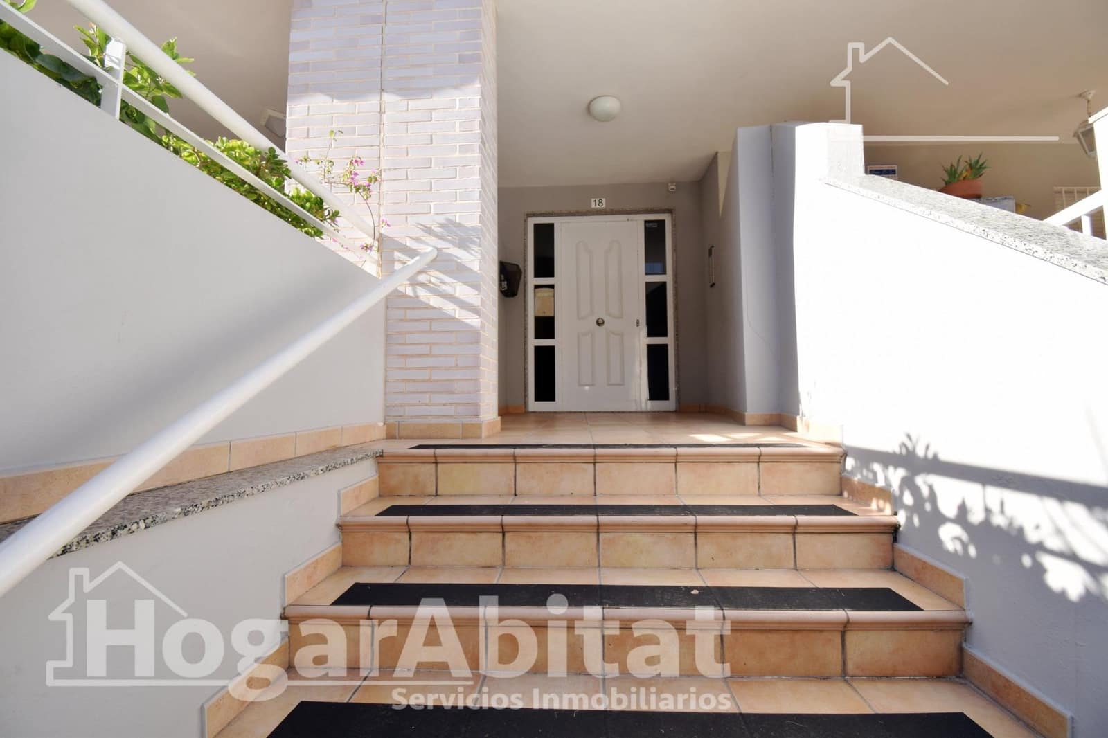 2 bedroom Flat for sale in Moncofa with garage - € 168,000 (Ref: 9530631)