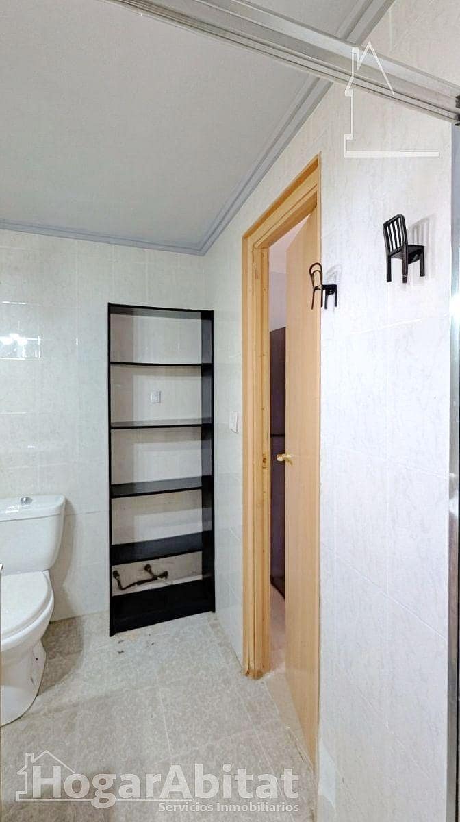 4 bedroom Townhouse for sale in Torrent with garage - € 155,000 (Ref: 9530642)