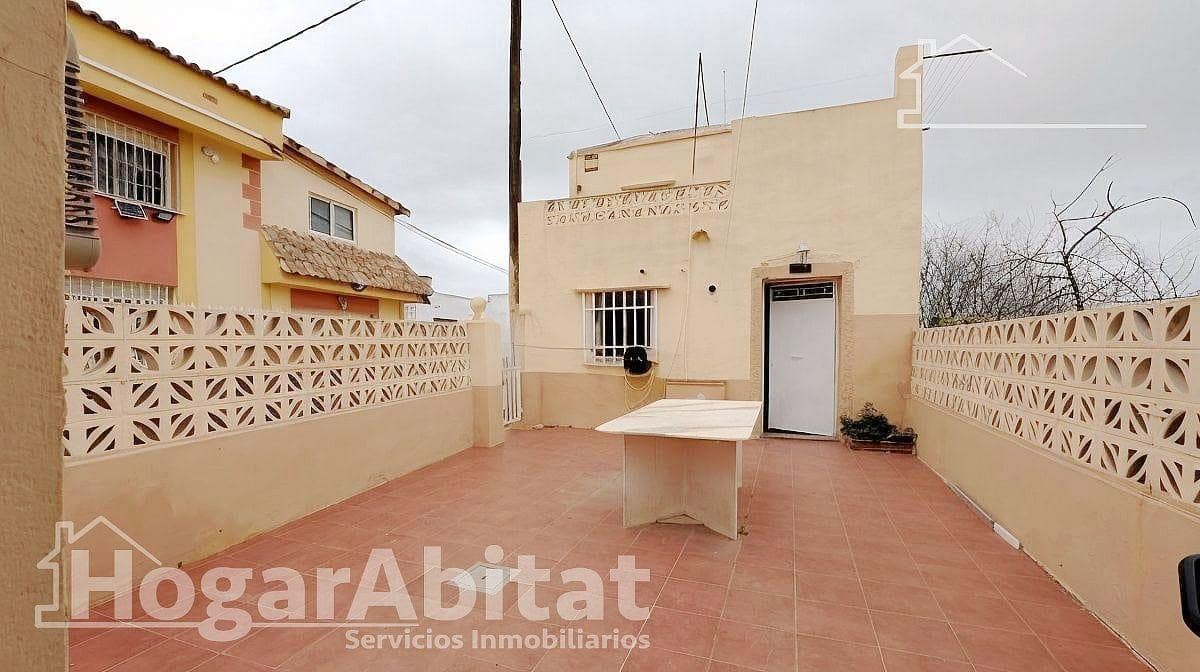 4 bedroom Townhouse for sale in Torrent with garage - € 155,000 (Ref: 9530642)