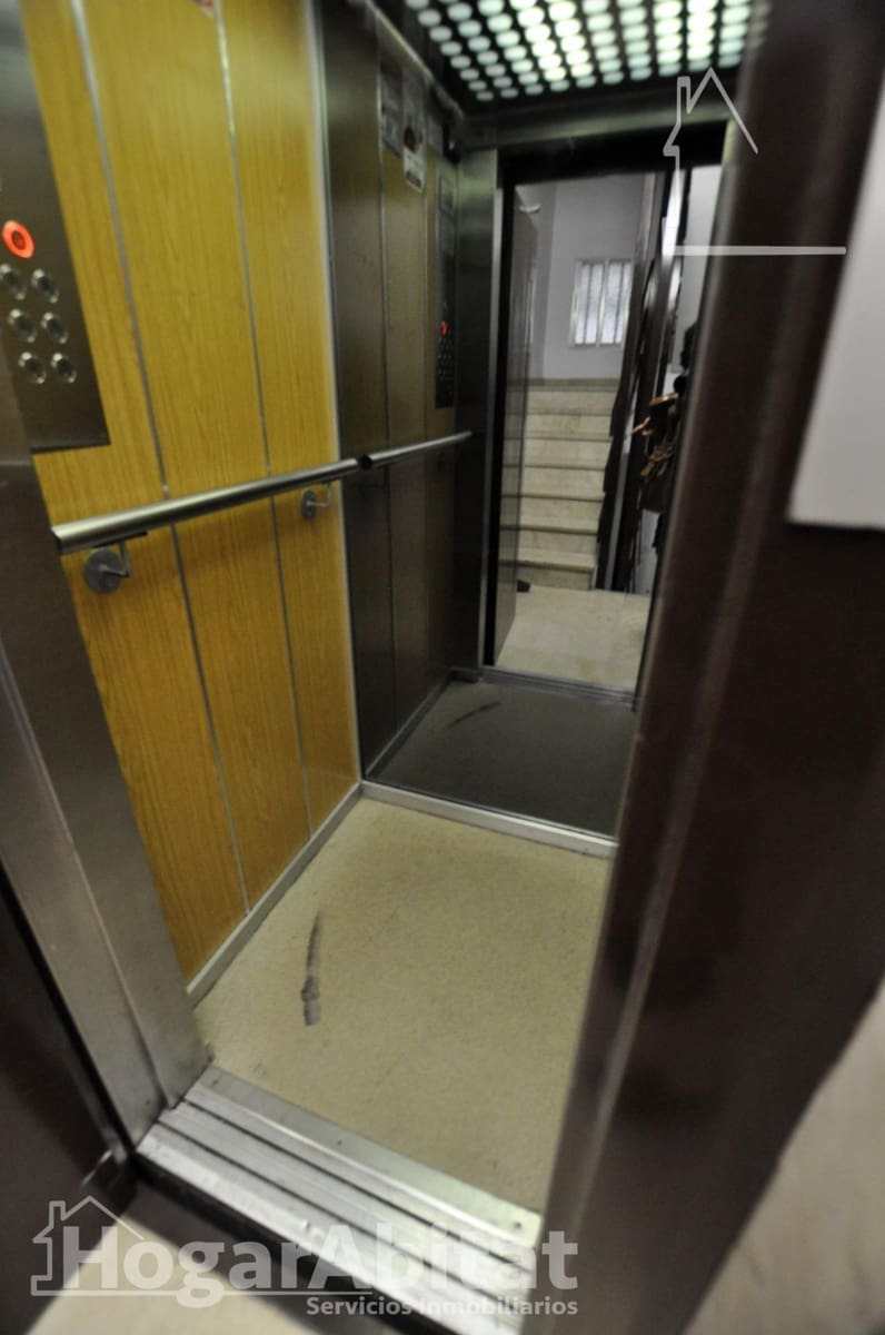 6 slaapkamer Flat te koop in Valencia stad met garage - € 520.000 (Ref: 9535979)