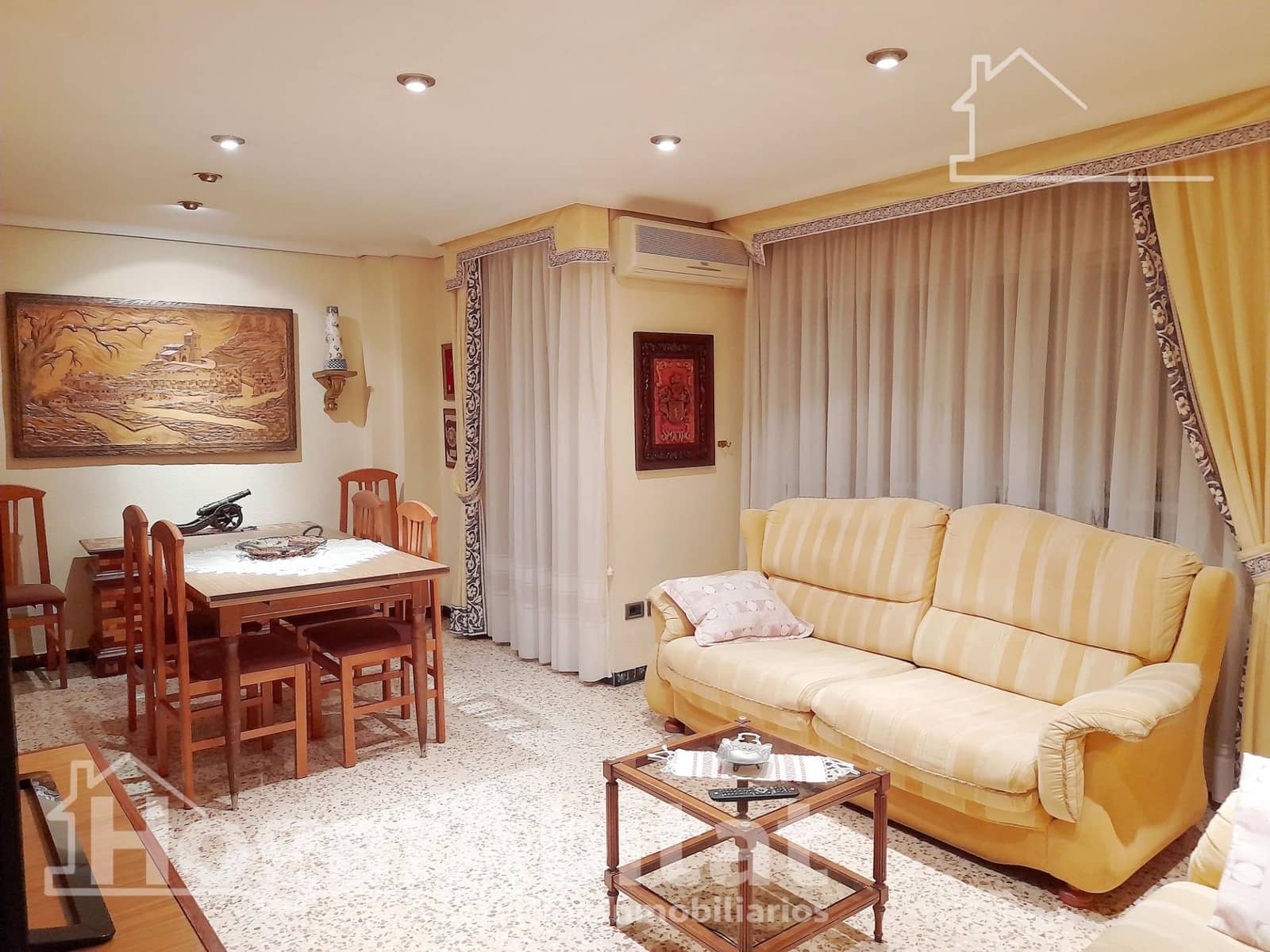 3 slaapkamer Flat te koop in Vila-real - € 98.000 (Ref: 9535982)