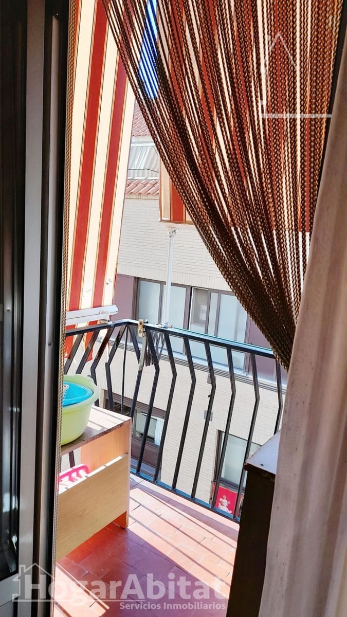 3 slaapkamer Flat te koop in Vila-real - € 98.000 (Ref: 9535982)