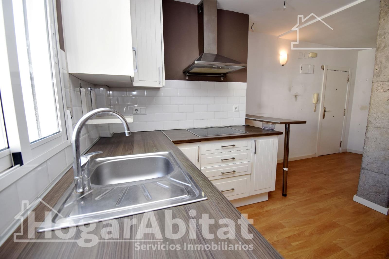 2 bedroom Flat for sale in Valencia city - € 250,000 (Ref: 9535986)