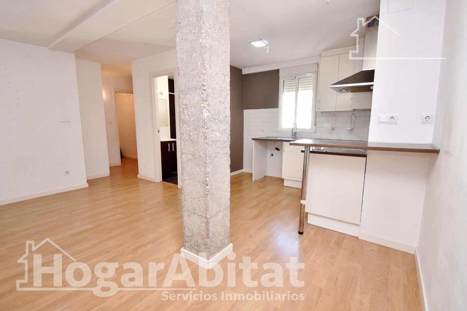 2 bedroom Flat for sale in Valencia city - € 250,000 (Ref: 9535986)