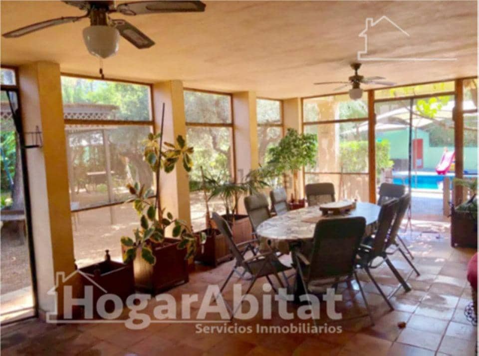 4 bedroom Villa for sale in L'Alcora with pool garage - € 390,000 (Ref: 9535990)