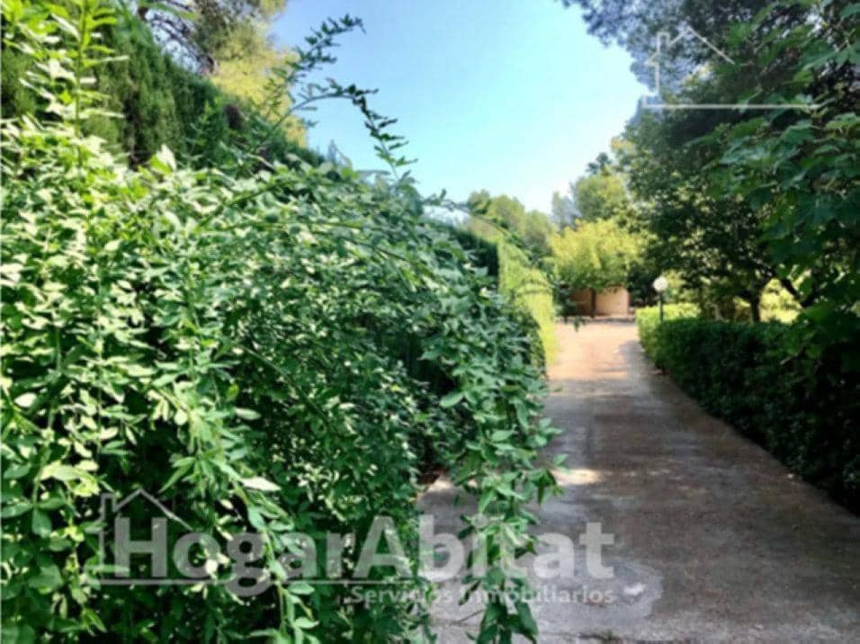 4 bedroom Villa for sale in L'Alcora with pool garage - € 390,000 (Ref: 9535990)