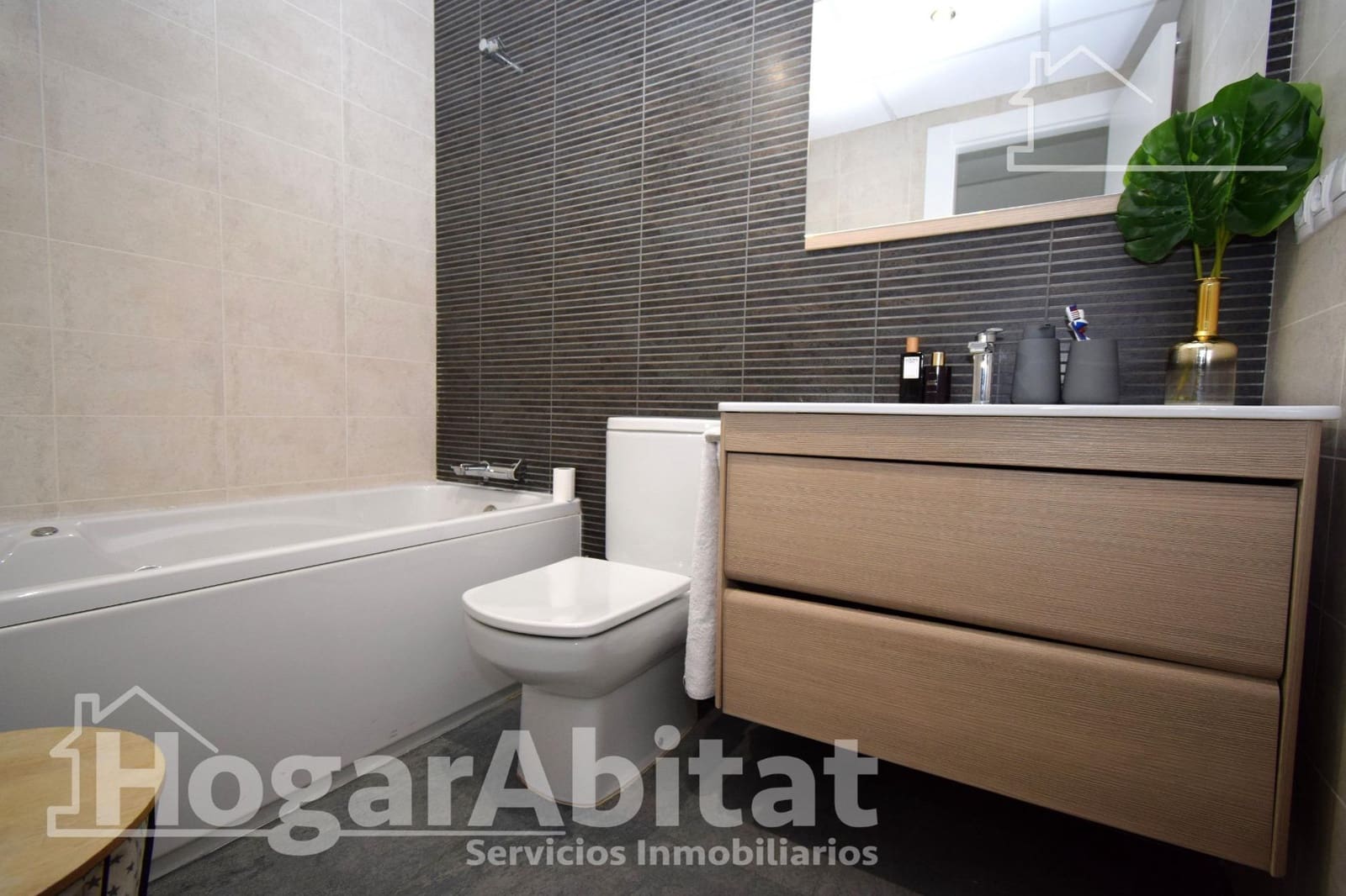 4 soverom Villa til salgs i Chiva med svømmebasseng garasje - € 630 000 (Ref: 9535996)